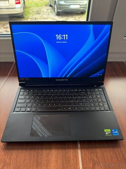 15.6” Core i7, 32GB RAM, RTX 4050, SSD, Gigabyte G5 MF5 2024 - 2