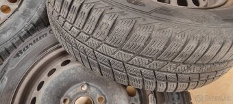 Predám 4 zimné pneumatiky s diskami Škoda octavia 2 - 2