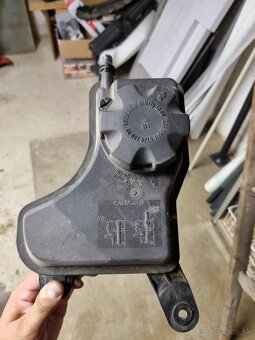 Nadrzka na chlad.kvapalinu - 2