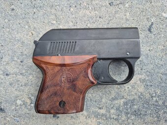 Štartovací pistole ROHM RG3 - 2