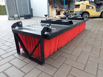 Zametacia metla na VZV , na paletizačné vidly - 2