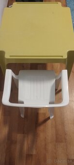 Plastový stolik a stolicka - 2
