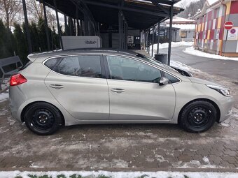 Kia Ceed Šedá Metalíza - 2