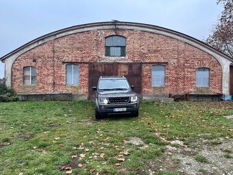 Land Rover Discovery 4 3.0tdv6 LANDMARK - 2