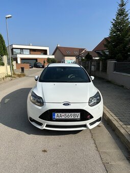Ford Focus Combi ST • 155 000 km • 1. majitel • TOP STAV - 2