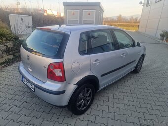 Volkswagen Polo - 2