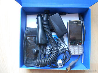 tlačítkový mobil NOKIA 6303i - 2