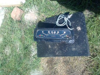 Tachometer / prístrojova doska Skoda 1203 - 2