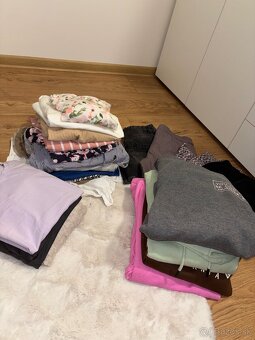 Balík dámskeho oblečenia - 2