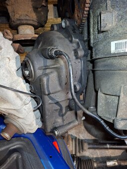 Predny diferenciál, poloosi e70 e71 - 2