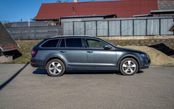 Škoda Octavia Combi SCOUT 4x4 2.0 TDI DSG - 2