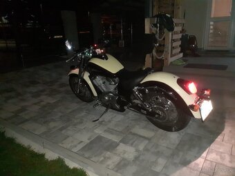 Honda Shadow 750 - 2
