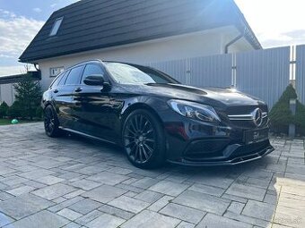 Mercedes-AMG C 63 Kombi | 4.0 V8 Biturbo | 476 koní | - 2
