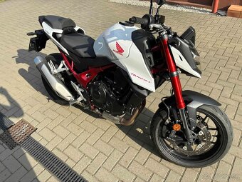 Honda CB 750 Hornet, podvozek Matris, najeto 2800 km - 2