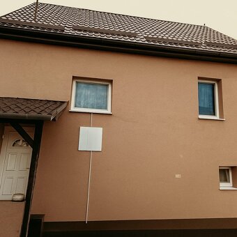 Rodinný dom s pozemkom 1090m2 / Nitrica - 2