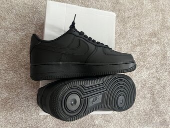 Nike AirForce 1 Black 42 - 2