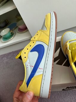 Air Jordan 1 Travis Scott Canary - 2