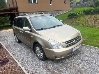 Kia Carnival - 2