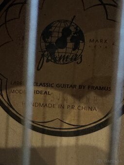 Predám Gitaru - 2