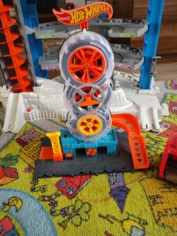 Hotwheels a iné hračky - 2