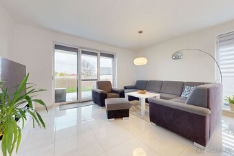 Na predaj krásny samostatne stojací 4-izbový rodinný dom v - 2