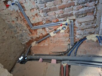 Predam dom .Rapovce pozemok 341/1 341/2 - 2