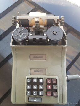 KALKULAČKA STAROŽITNÁ - 2