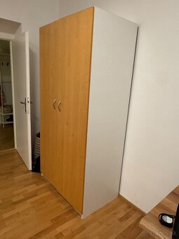 DARUJEM skriňu - 2