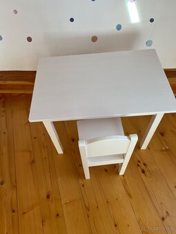 Krásný dětský stoleček - 2