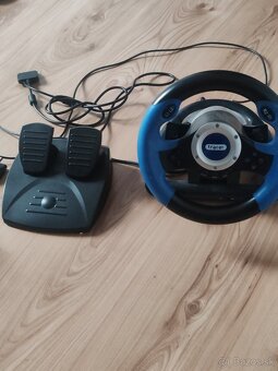Ovládač, volant, pedale - 2
