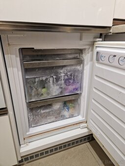 Predam vstavanu chladnicku whirlpool art 9811 a ++ sf - 2