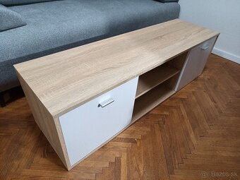 Predám televíznu skrinku - 2