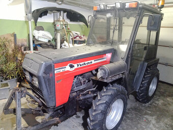 Traktor, malotraktor Yukon Wisconsin - 2