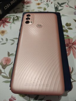 Motorola moto e40 - 2