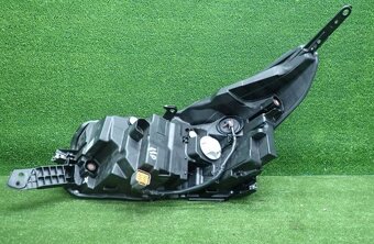 subaru outback svetlo 2024+ - 2