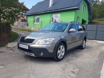 Škoda Octavia Scout 2.0 TDI - 2