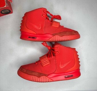 Nike air yeezy 2 red october - 2