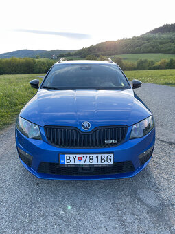 Škoda Octavia Combi 2.0 TDI DPF RS - 2