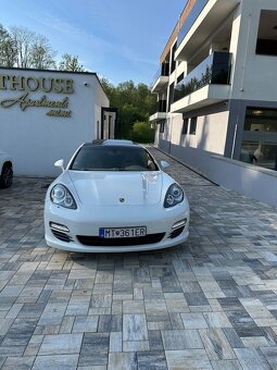 Porsche Panamera - 2