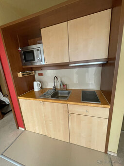 Pekný 2-izbový apartmán vo Veľkej Lomnici na prenájom - 2