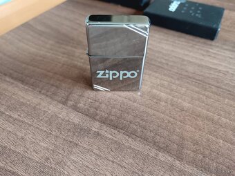 Zippo Vintage Look zapaľovač – originál USA - 2
