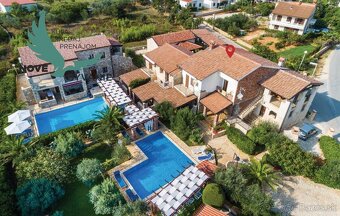 Exkluzívne na predaj vila s bazénom v Chorvátsku - 2