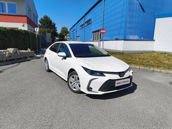 Toyota Corolla Hybrid 1.8 (90 kW), automat - 2