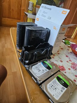 WD Elements 14TB, 2 TB a 4TB HDD disk - 2