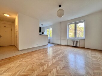 Nezariadený 3 izbový byt s balkónom, Staré mesto, Košice - 2