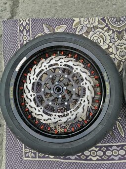 Motard kolesa EXCEL - 2