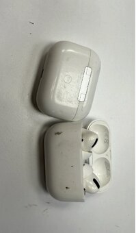 Airpods pro 1 model A2084 - 2