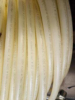 Predam zbytok podlahovky - 2