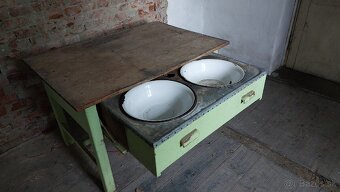 Umývací stôl s lavormi - 2