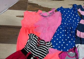 Balík oblečenia pre dievča veľkosť 98/104 - 2